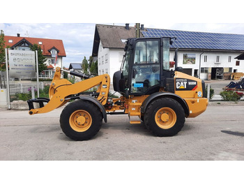 Колісний навантажувач CATERPILLAR 908M