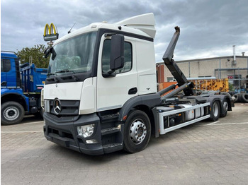 Гаковий мультиліфт вантажівка MERCEDES-BENZ Actros 2543