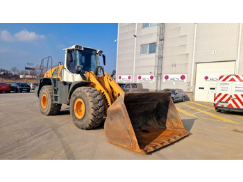 Колісний навантажувач LIEBHERR
