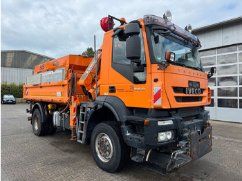 Самоскид вантажівка IVECO Trakker