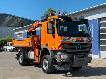 Самоскид вантажівка MERCEDES-BENZ Actros 2044