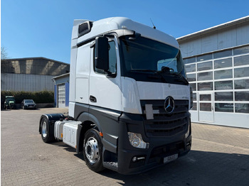 Тягач MERCEDES-BENZ Actros 1845
