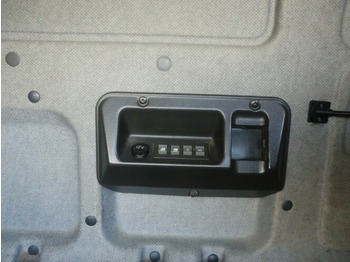 Вантажівка з закритим кузовом Iveco EuroTech 190E40 4x2 Euro Tech 190E40, Möbelkoffer, 49 cbm: фото 2