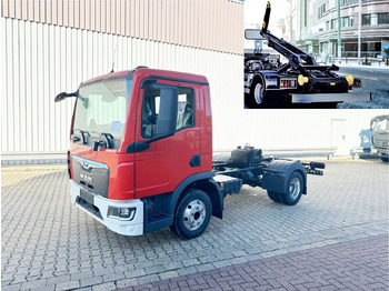 Гаковий мультиліфт вантажівка MAN TGL