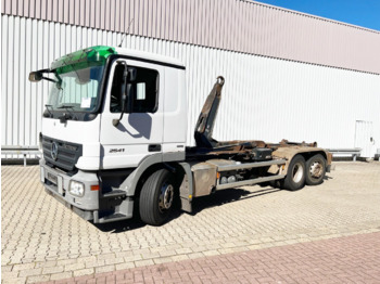 Mercedes-Benz Actros 2541 L 6x2 Actros 2541 L 6x2/48 Retarder, Lenk-/Liftachse в лізинг Mercedes-Benz Actros 2541 L 6x2 Actros 2541 L 6x2/48 Retarder, Lenk-/Liftachse: фото 1