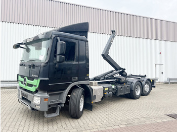 Гаковий мультиліфт вантажівка MERCEDES-BENZ Actros 2546