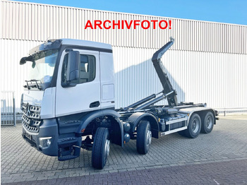 Гаковий мультиліфт вантажівка MERCEDES-BENZ Arocs