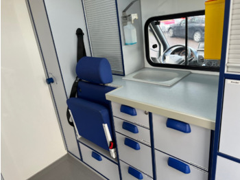 Карета швидкої допомоги Mercedes-Benz Sprinter 313 CDI 4x2 Sprinter 313 CDI 4x2, Rettungswagen: фото 4
