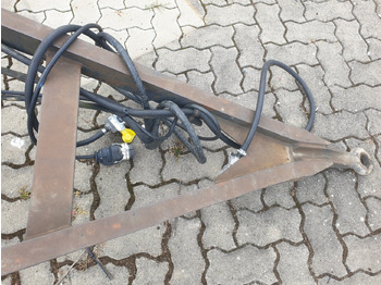 Причіп мультиліфт/ Бункеровоз RARA-18 RARA-18: фото 5 Причіп мультиліфт/ Бункеровоз RARA-18 RARA-18: фото 5