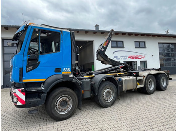 Гаковий мультиліфт вантажівка IVECO X-WAY
