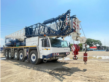 : фото в шапці сторінки