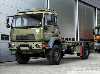 Вантажівка MAN 18.225