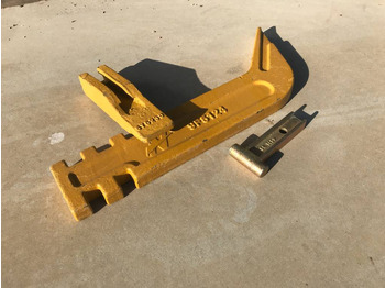 Навісне обладнання CATERPILLAR