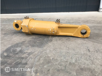 Навісне обладнання CATERPILLAR