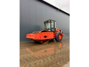 Каток CATERPILLAR