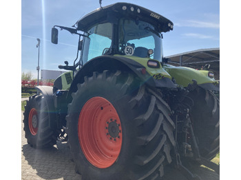 Трактор CLAAS Axion 830