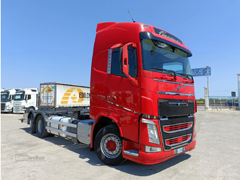 Контейнеровоз/ Змінний кузов вантажівка VOLVO FH 500