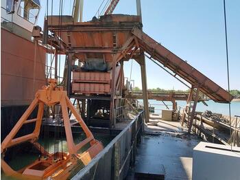 Понтонний екскаватор