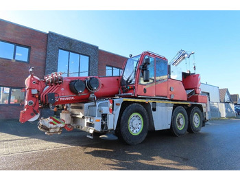 Всюдихідний кран DEMAG