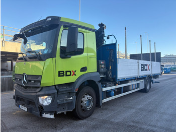 Вантажівка з маніпулятором MERCEDES-BENZ Actros