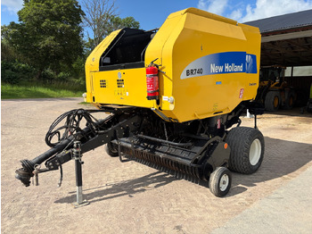 Прес-підбирач рулонний NEW HOLLAND