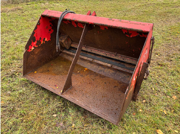 Розкидач піску і cолі