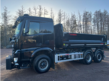 Вантажівка MERCEDES-BENZ Arocs