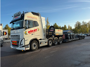 Вантажівка VOLVO FH16