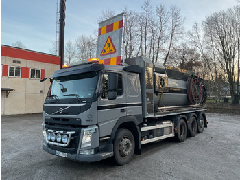 Вантажівка VOLVO FM