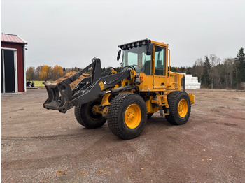 Колісний навантажувач VOLVO L50E