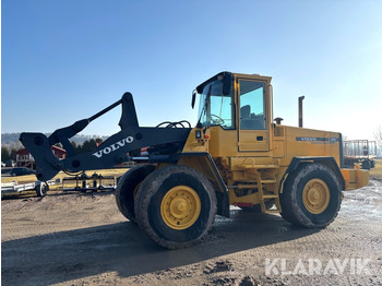 Колісний навантажувач VOLVO L90C