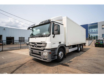 Вантажівка з закритим кузовом MERCEDES-BENZ Actros 2636