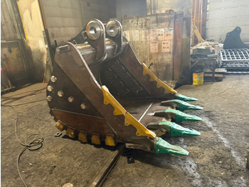 Ківш екскаватора в категорії Гусеничні екскаватори CAT 349 Armored Heavy Duty Bucket: фото 3