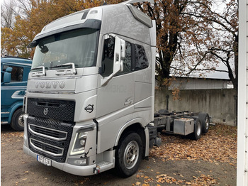 Вантажівка шасі VOLVO FH
