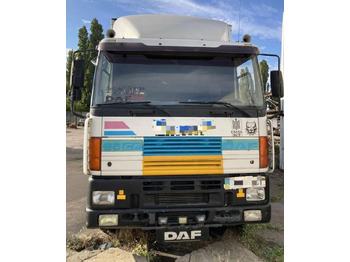 Контейнеровоз/ Змінний кузов вантажівка DAF CF 85