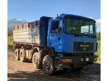 Самоскид вантажівка MAN