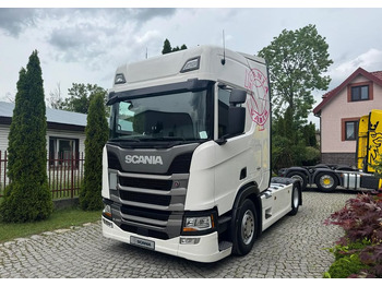 Тягач SCANIA R 450