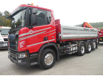 Вантажівка з маніпулятором SCANIA R 580