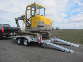 Причіп для перевезення спецтехніки BRIAN JAMES TRAILERS