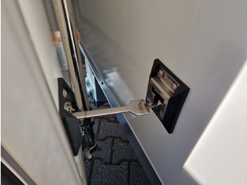 Рефрижератор причіп Tiefkühlanhänger AZK 2734/180 336x170x200cm 100/100 GOVI K6 bis -18°C (M) 2700kg: фото 4 Рефрижератор причіп Tiefkühlanhänger AZK 2734/180 336x170x200cm 100/100 GOVI K6 bis -18°C (M) 2700kg: фото 4