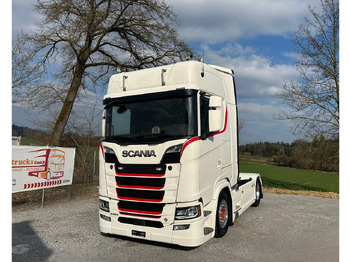 Тягач SCANIA S 580