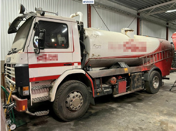 Асенізатори SCANIA P92