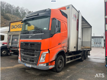 Вантажівка з закритим кузовом VOLVO FH