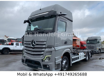 Контейнеровоз/ Змінний кузов вантажівка MERCEDES-BENZ Actros 2545