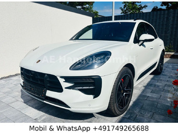 Позашляховик PORSCHE