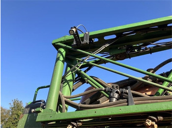 Обприскувач причіпний Amazone UX 4200 24m: фото 4 Обприскувач причіпний Amazone UX 4200 24m: фото 4