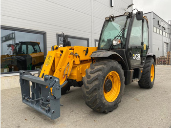 Навантажувач телескопічний JCB