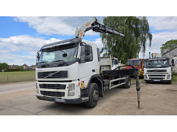 Бортова вантажівка/ Платформа VOLVO FM 330