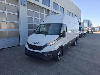 Пасажирський фургон IVECO Daily 35c18
