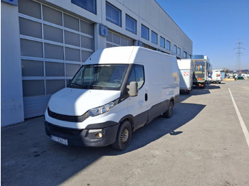 Пасажирський фургон IVECO Daily